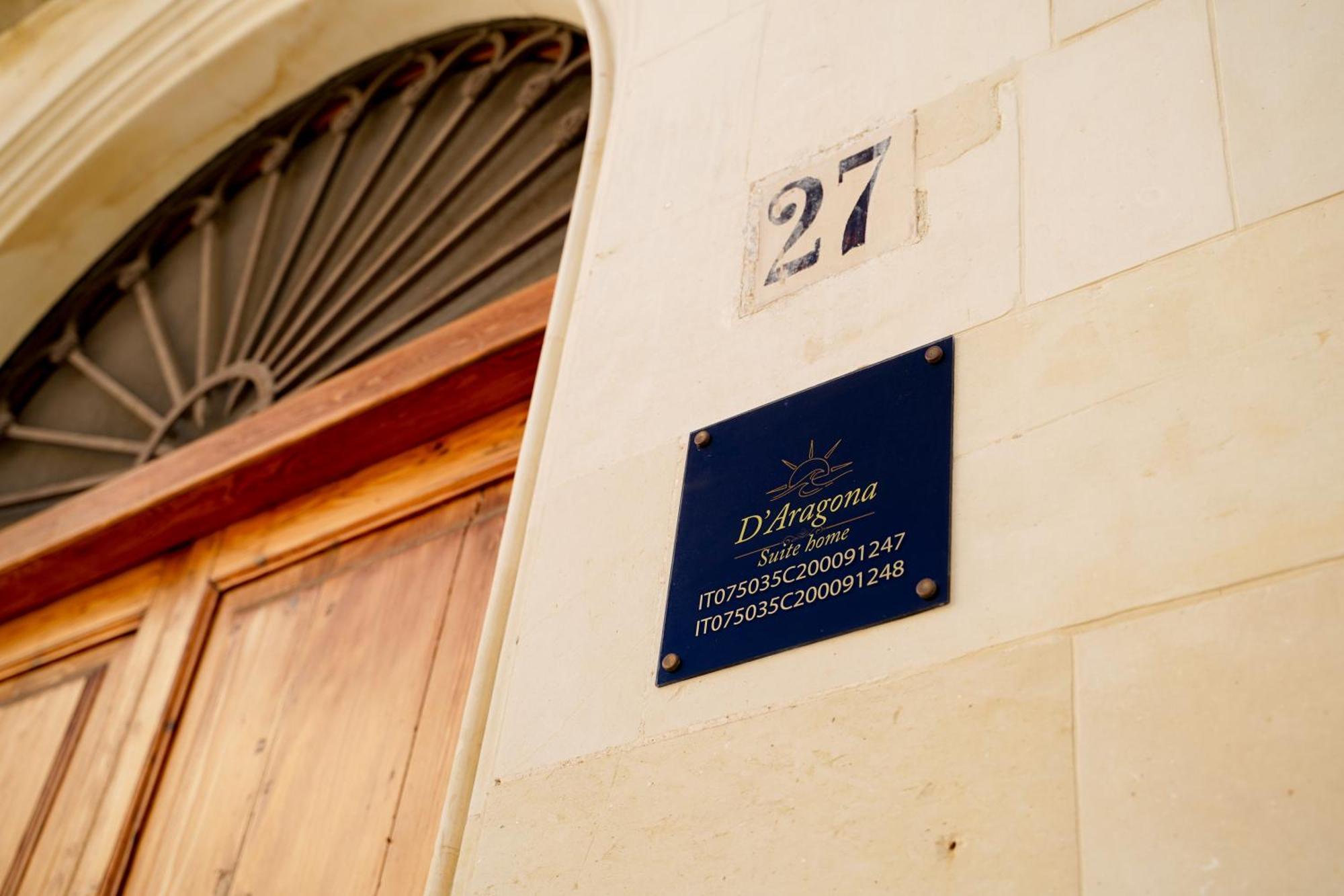 Suite Home D'Aragona Lecce Dış mekan fotoğraf